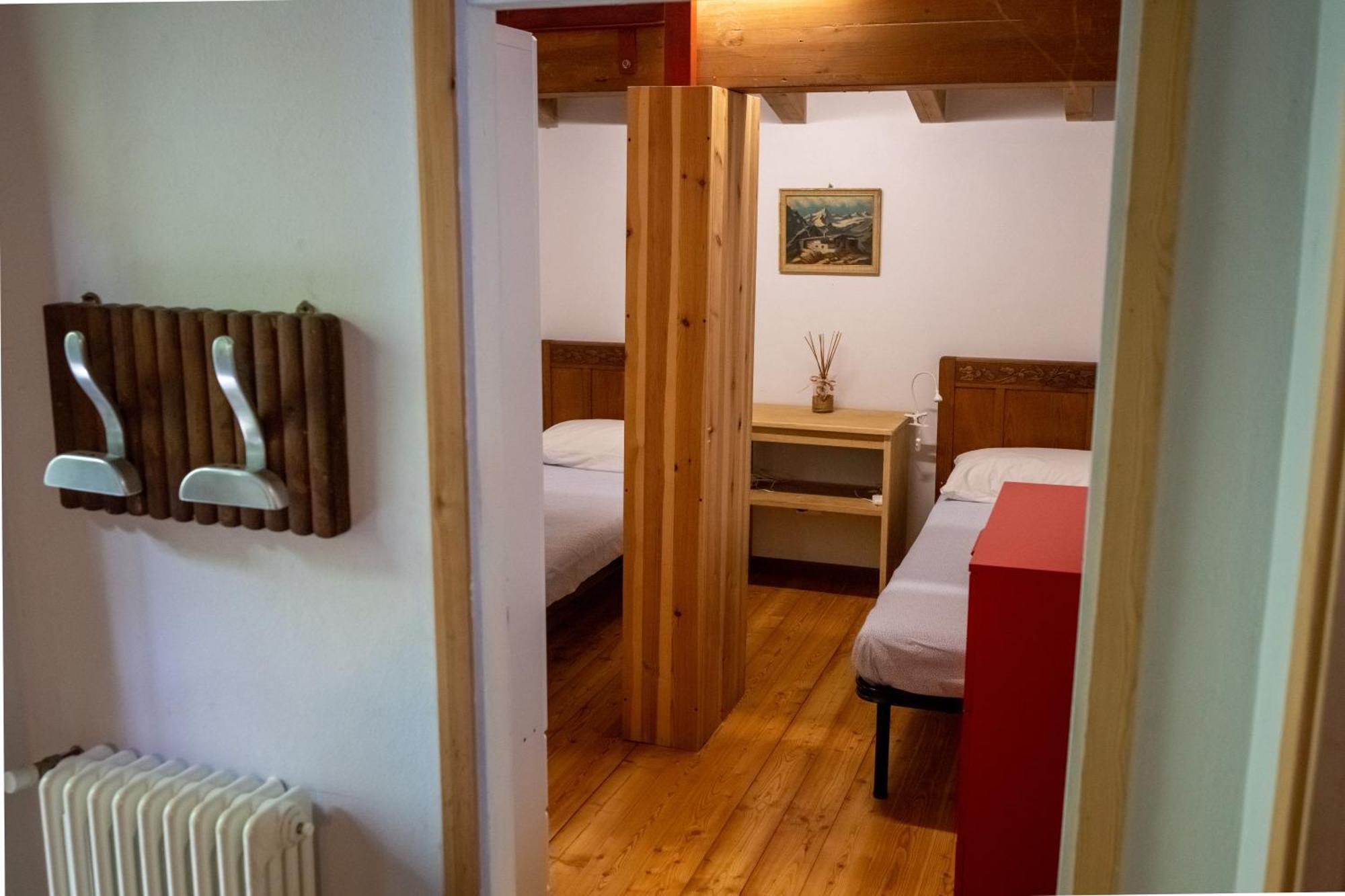 Апартаменты Casa Caravino Варенна Экстерьер фото